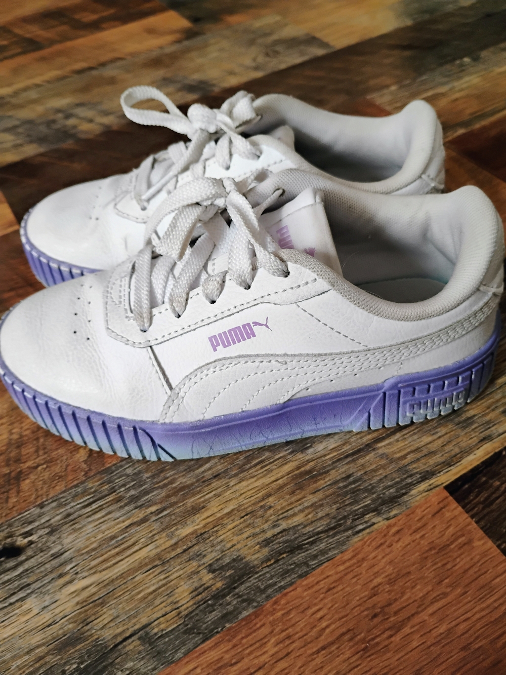 Puma Kids White Sneakers with Purple Gradient Sole Girls Size 1.5